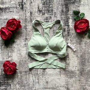 Victoria’s Secret light green plunge wrap sports bra size Medium